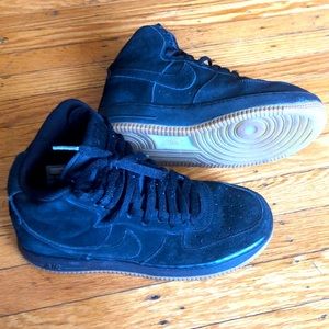 Boys Nike air force 1 goat high top sneakers black suede size 6.5